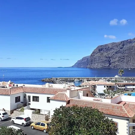 Amazing View Gigantes & La Gomera Acantilado de los Gigantes