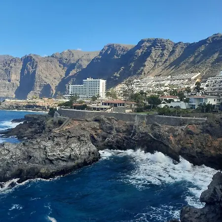 Apartment Amazing View Los Gigantes & La Gomera